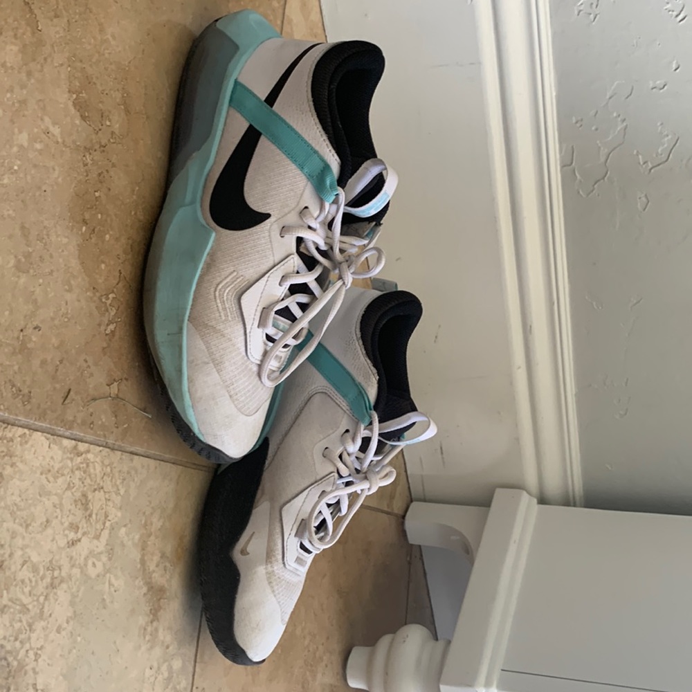 Nike air zoom crossover size 7Y